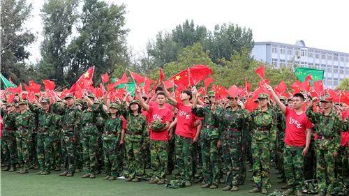 异地恋和网恋男女双方各自保持的心态是什么？